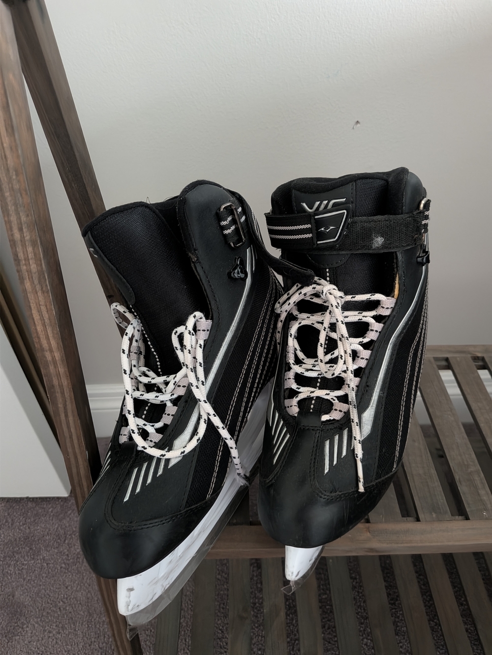 Men's Black Athletic Ice Skates with White Laces